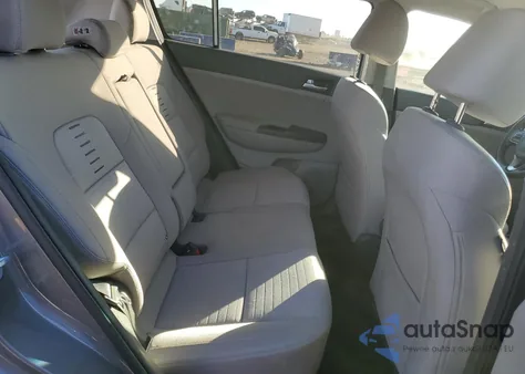 2018 Kia Sportage Lx from USA, damaged, VIN KNDPMCAC2J7438105